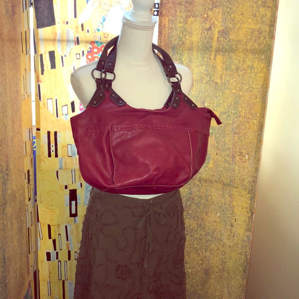 Leather shoulder bag